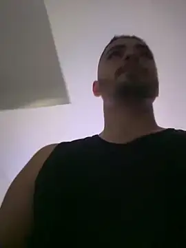 Snapshot of Gugostoso04 chatting on 05-28-26, 06:14 Gugostoso04 online show from 05-28-26, 06:14