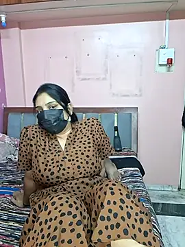 Hornyreshma online show from 07-15-26, 11:06