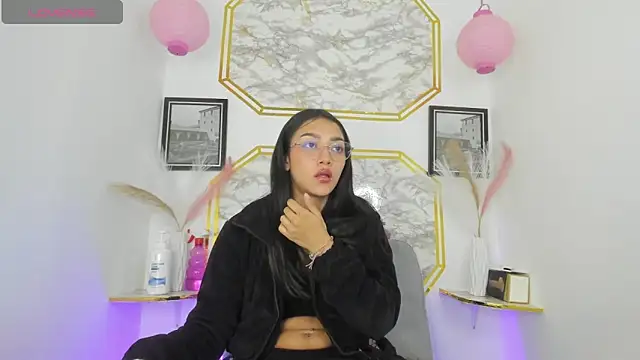 jaulyn 18   online show from 06-12-26, 04:16