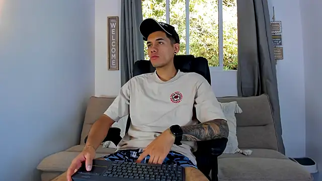NickCopeer  online show from 07-10-26, 12:49