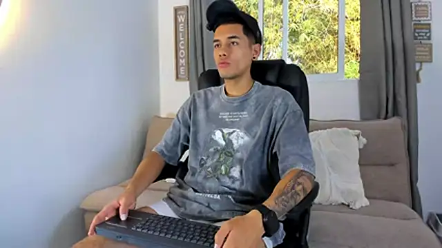 NickCopeer  online show from 07-09-26, 01:54