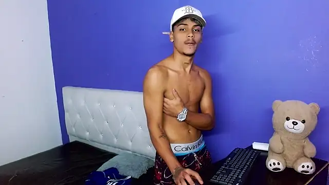 Angel foxc13 online show from 06-30-26, 02:55