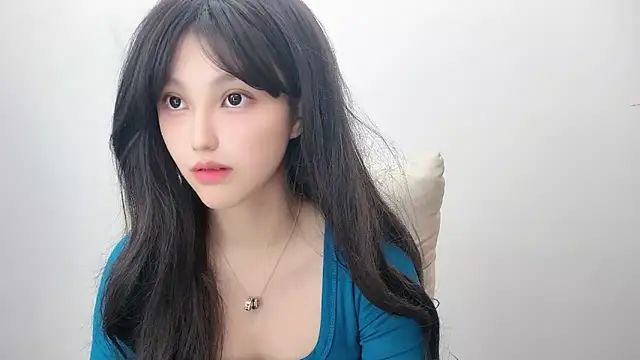 Snapshot of jiangjiang2005 chatting on 06-26-26, 04:35 jiangjiang2005 online show from 06-26-26, 04:35