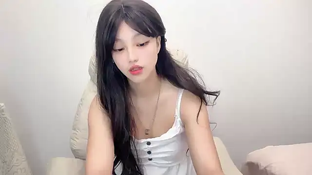 Snapshot of jiangjiang2005 chatting on 06-14-26, 06:09 jiangjiang2005 online show from 06-14-26, 06:09