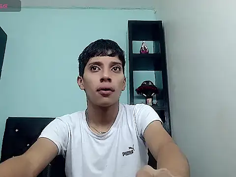 Snapshot of jl_brayan12 chatting on 05-31-26, 04:24 jl brayan12 online show from 05-31-26, 04:24