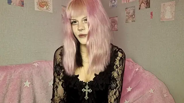 Snapshot of VelvetAlice chatting on 05-31-26, 09:04 VelvetAlice online show from 05-31-26, 09:04
