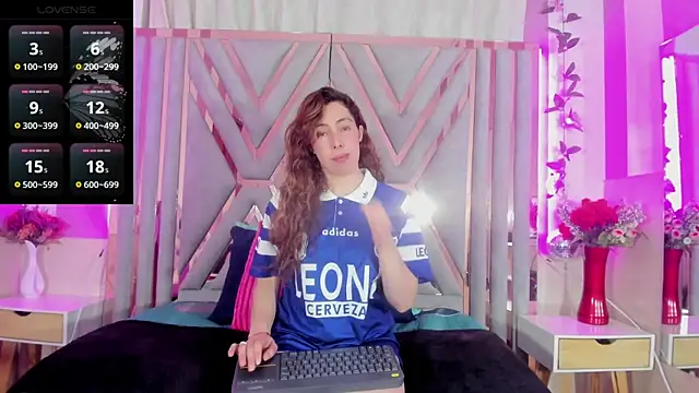 hada russo online show from 06-17-26, 04:34