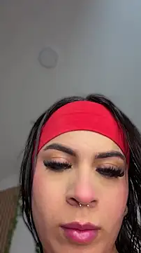 Snapshot of Eveliin__ chatting on 06-22-26, 12:16 Eveliin online show from 06-22-26, 12:16