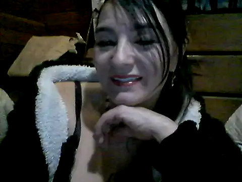 Snapshot of Anlly_garcia002 chatting on 06-09-26, 06:47 Anlly garcia002 online show from 06-09-26, 06:47