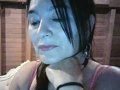 Snapshot of Anlly_garcia002 chatting on 05-29-26, 03:12 Anlly garcia002 online show from 05-29-26, 03:12