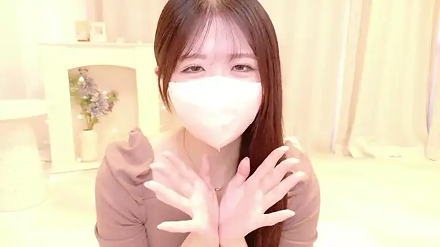 Snapshot of Yuinyaaa chatting on 06-17-26, 07:30 Yuinyaaa online show from 06-17-26, 07:30