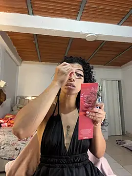 Miily 0 online show from 06-27-26, 04:07