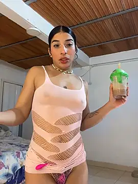 Miily 0 online show from 07-15-26, 03:13
