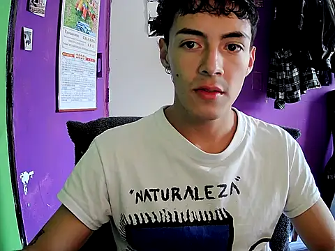 Snapshot of crisanto8 chatting on 05-28-26, 08:26 crisanto8 online show from 05-28-26, 08:26