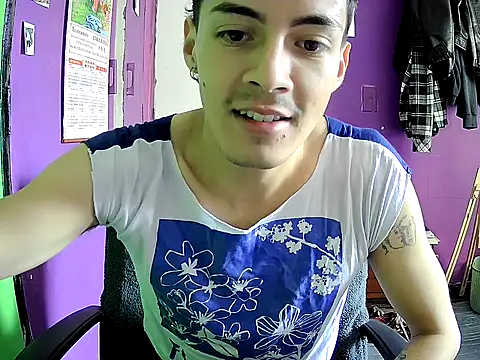Snapshot of crisanto8 chatting on 05-23-26, 04:28 crisanto8 online show from 05-23-26, 04:28