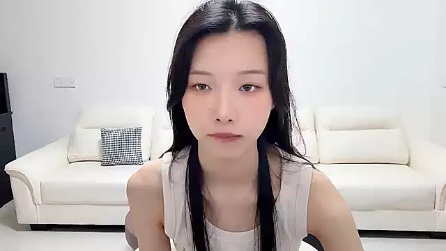 Snapshot of jiajia_girl chatting on 06-08-26, 01:33 jiajia girl online show from 06-08-26, 01:33