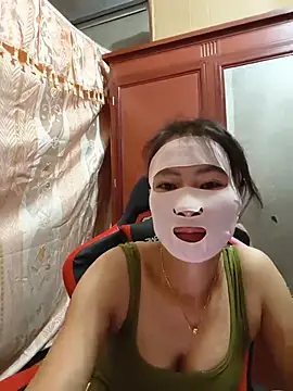 Yuy sexyy online show from 05-31-26, 11:05