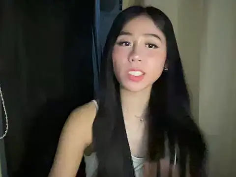 amberluiss online show from 07-17-26, 12:24