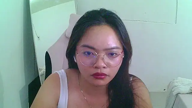Snapshot of AlethiaBratsch chatting on 05-31-26, 02:23 AlethiaBratsch online show from 05-31-26, 02:23