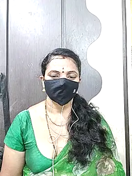 Leela 555 online show from 05-28-26, 01:39