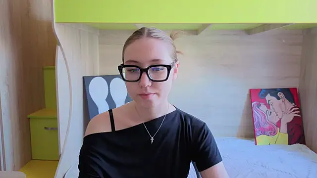 Snapshot of _kitti_meow_ chatting on 06-05-26, 06:40 kitti meow online show from 06-05-26, 06:40