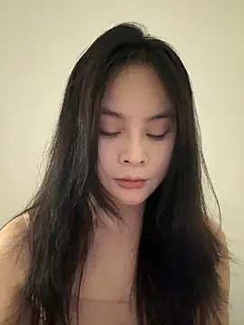 Snapshot of enen-123 chatting on 06-10-26, 01:34 enen-123 online show from 06-10-26, 01:34