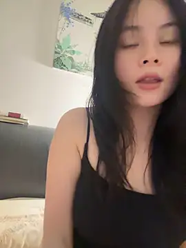 Snapshot of enen-123 chatting on 06-04-26, 12:43 enen-123 online show from 06-04-26, 12:43