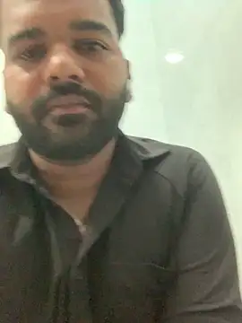 Snapshot of kevin96901 chatting on 06-11-26, 01:05 kevin96901 online show from 06-11-26, 01:05