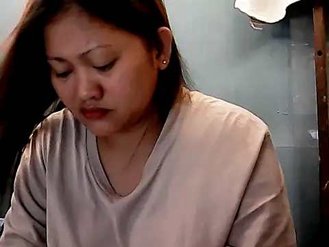 Snapshot of Irisshinn chatting on 07-12-26, 07:37 Irisshinn online show from 07-12-26, 07:37