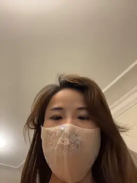 Snapshot of kiss_loo chatting on 06-12-26, 12:25 kiss loo online show from 06-12-26, 12:25