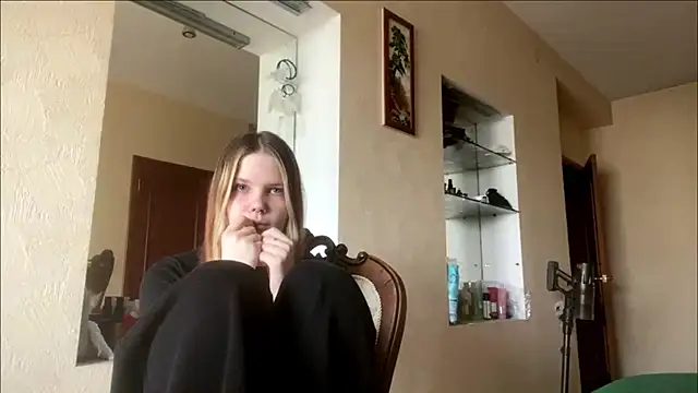 Snapshot of SusanaLeichty chatting on 07-16-26, 04:37 SusanaLeichty online show from 07-16-26, 04:37