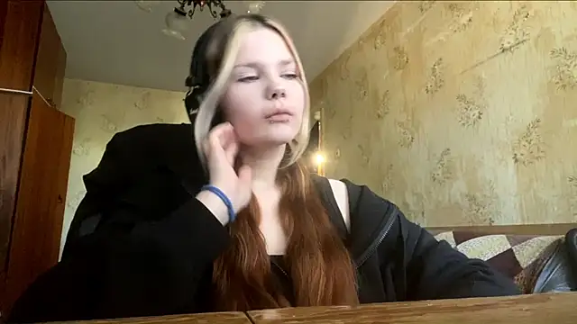 Snapshot of SusanaLeichty chatting on 06-01-26, 06:24 SusanaLeichty online show from 06-01-26, 06:24