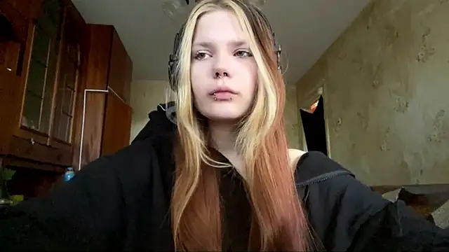 Snapshot of SusanaLeichty chatting on 05-24-26, 08:36 SusanaLeichty online show from 05-24-26, 08:36