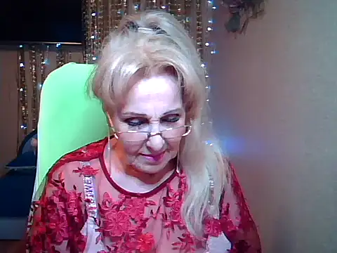 Snapshot of Wena-Sweety chatting on 05-26-26, 04:49 Wena-Sweety online show from 05-26-26, 04:49