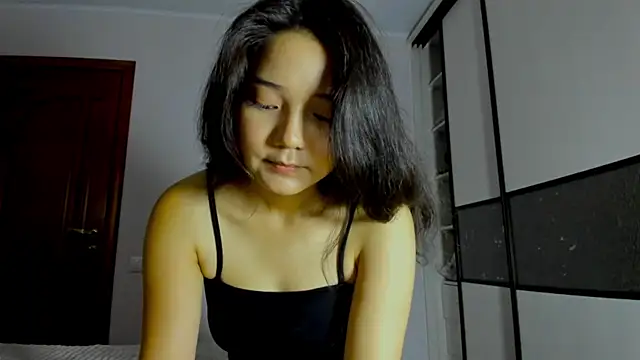 Snapshot of milana_marttt chatting on 06-11-26, 12:54 milana marttt online show from 06-11-26, 12:54