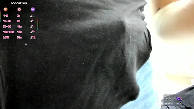 Snapshot of CleoFoxxx_ chatting on 06-26-26, 12:44 CleoFoxxx online show from 06-26-26, 12:44