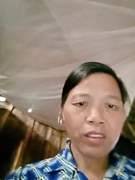 Snapshot of Elfledaa chatting on 06-19-26, 09:48 Elfledaa online show from 06-19-26, 09:48