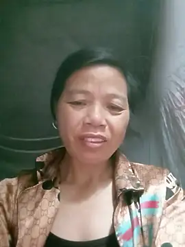 Snapshot of Elfledaa chatting on 06-24-26, 10:18 Elfledaa online show from 06-24-26, 10:18