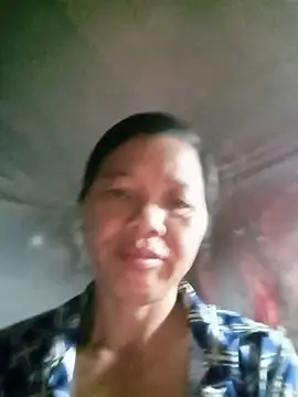 Snapshot of Elfledaa chatting on 06-21-26, 10:15 Elfledaa online show from 06-21-26, 10:15