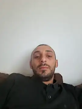 Snapshot of CedaM11 chatting on 06-15-26, 06:13 CedaM11 online show from 06-15-26, 06:13