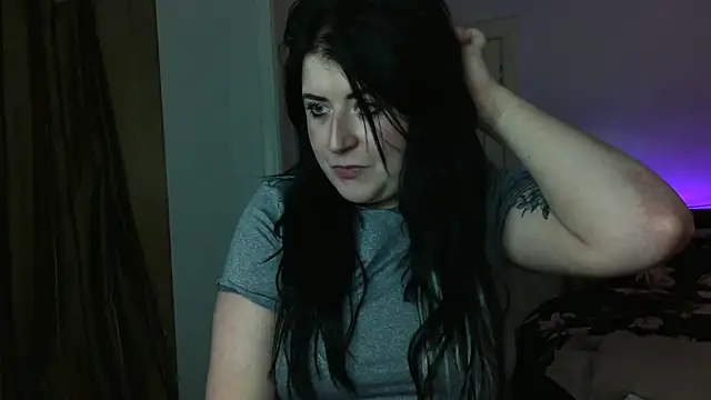 LucyLou31 online show from 07-28-26, 08:45