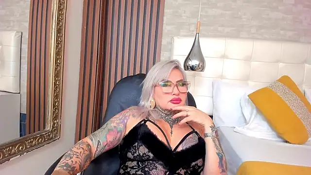 ArianaMora online show from 05-30-26, 12:00
