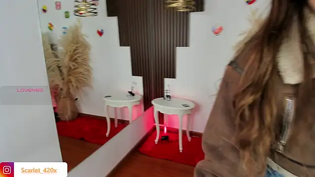 Snapshot of Scarlett__Cooper__1 chatting on 06-25-26, 02:00 Scarlett Cooper 1 online show from 06-25-26, 02:00