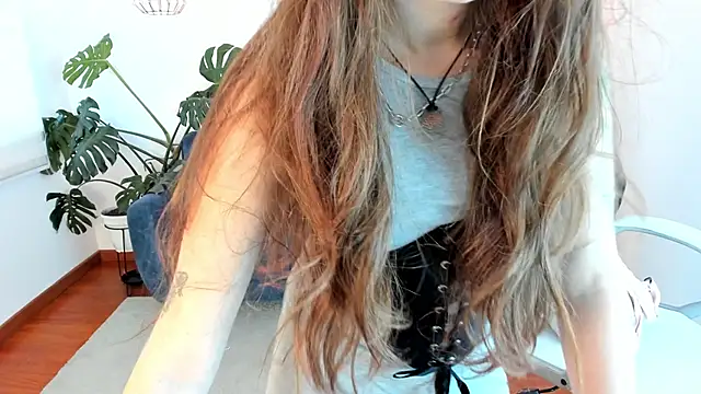 Snapshot of Scarlett__Cooper__1 chatting on 06-18-26, 12:54 Scarlett Cooper 1 online show from 06-18-26, 12:54