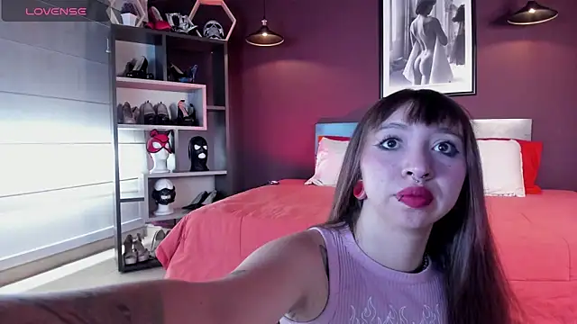 Snapshot of Scarlett__Cooper__1 chatting on 06-12-26, 12:58 Scarlett Cooper 1 online show from 06-12-26, 12:58