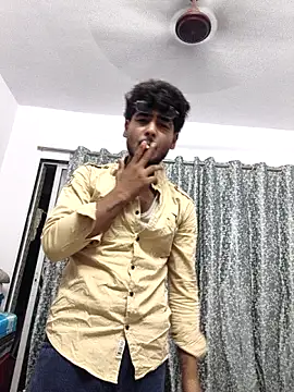 Snapshot of Hotshot_Love chatting on 06-21-26, 03:40 Hotshot Love online show from 06-21-26, 03:40