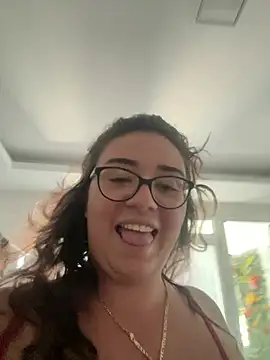 Snapshot of CurvyyMomy chatting on 08-09-26, 01:06 CurvyyMomy online show from 08-09-26, 01:06