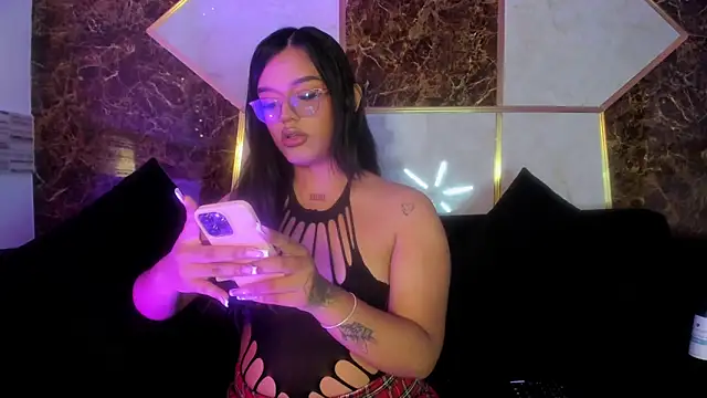  katty grey  online show from 06-04-26, 08:35