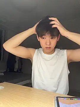 Snapshot of k-kinky chatting on 06-07-26, 04:34 k-kinky online show from 06-07-26, 04:34