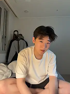 Snapshot of k-kinky chatting on 06-04-26, 04:55 k-kinky online show from 06-04-26, 04:55